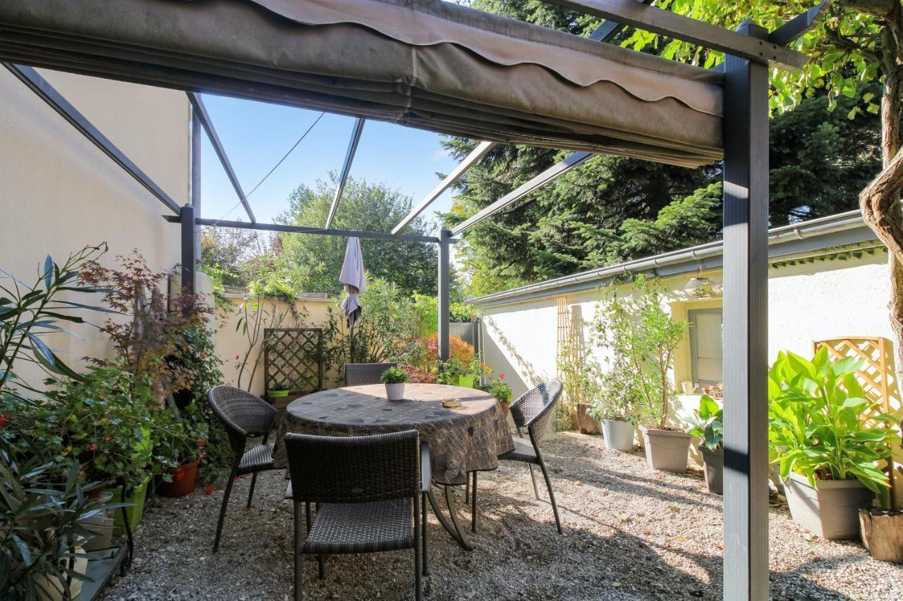 Maison Confortable Ornans + Jardin Exteriör bild